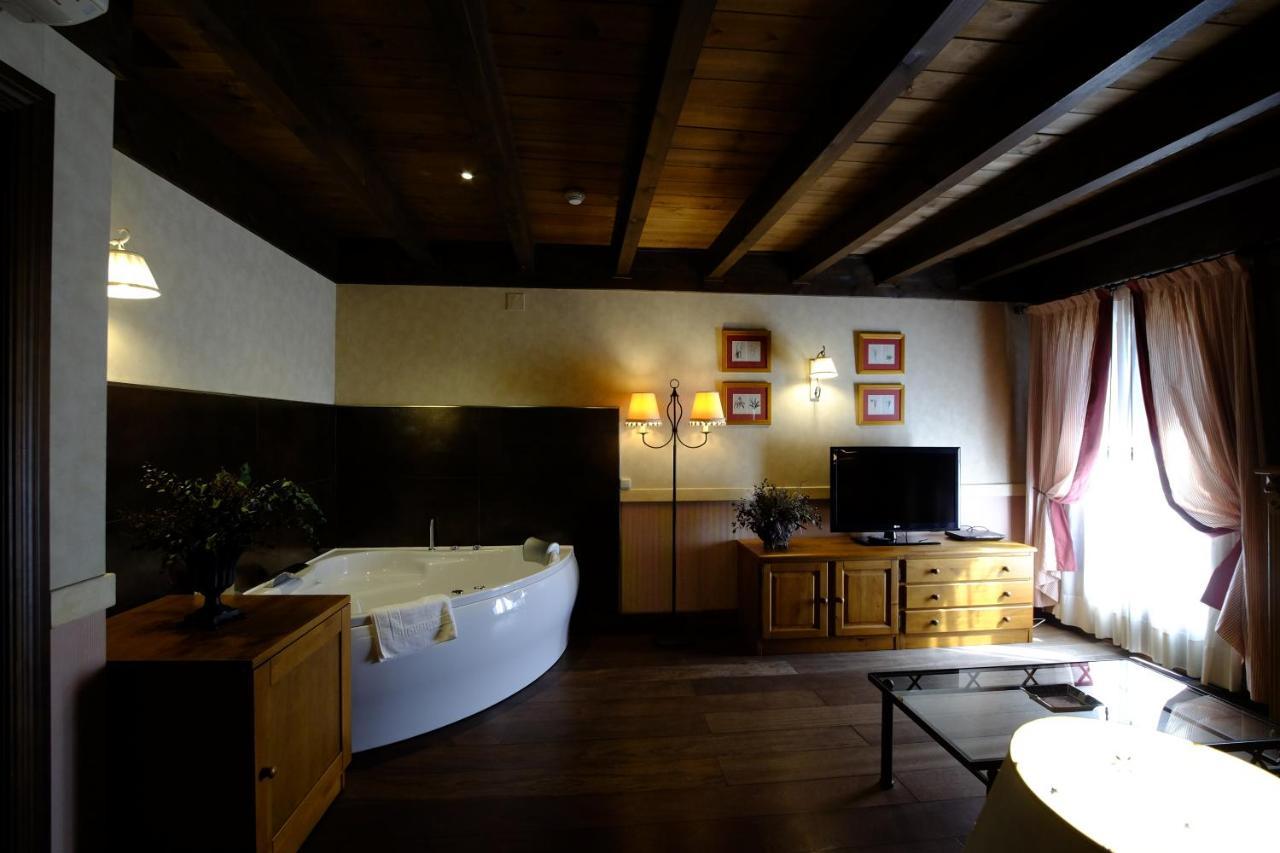 Hotel Pradas Ordesa Broto Exterior photo
