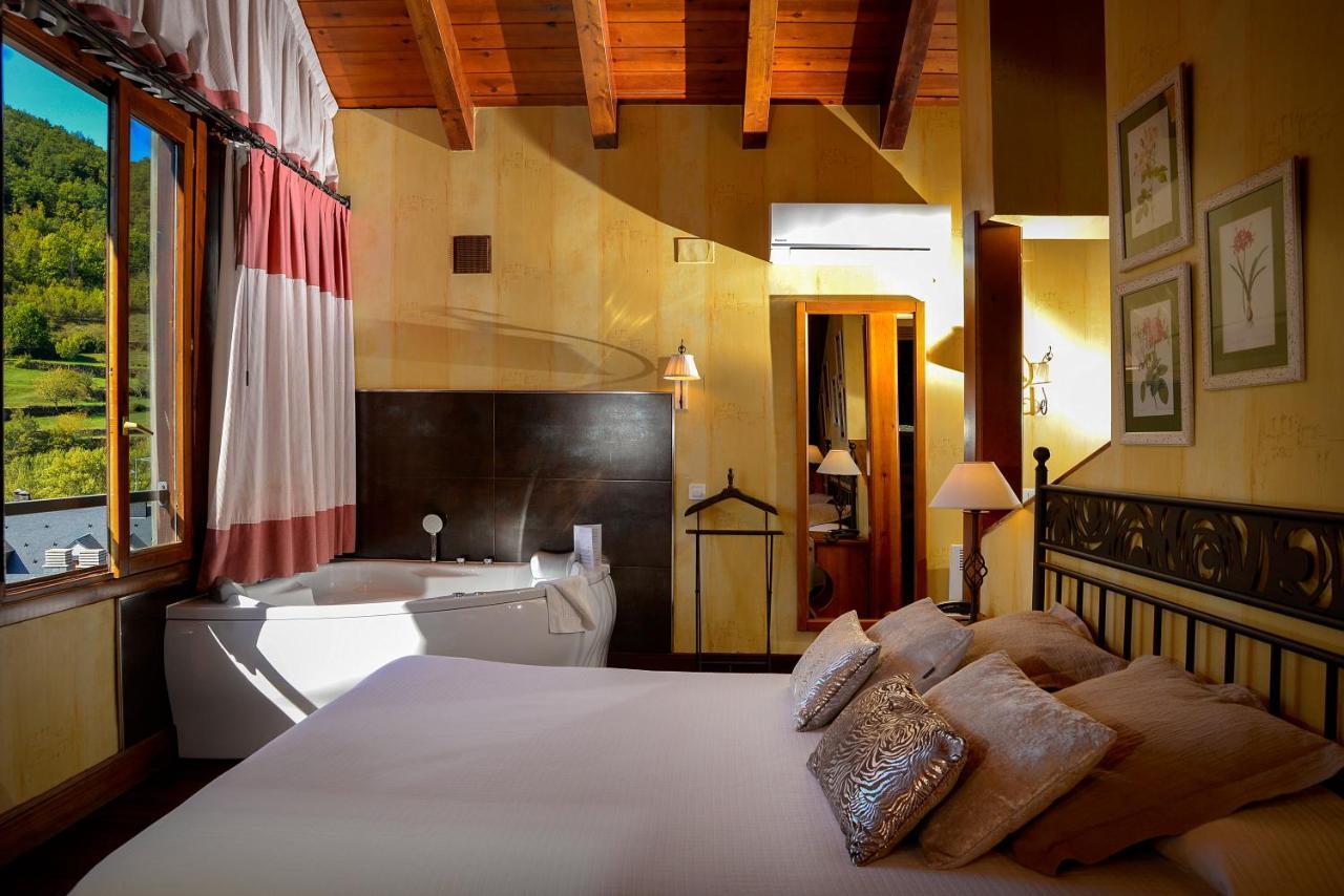 Hotel Pradas Ordesa Broto Exterior photo