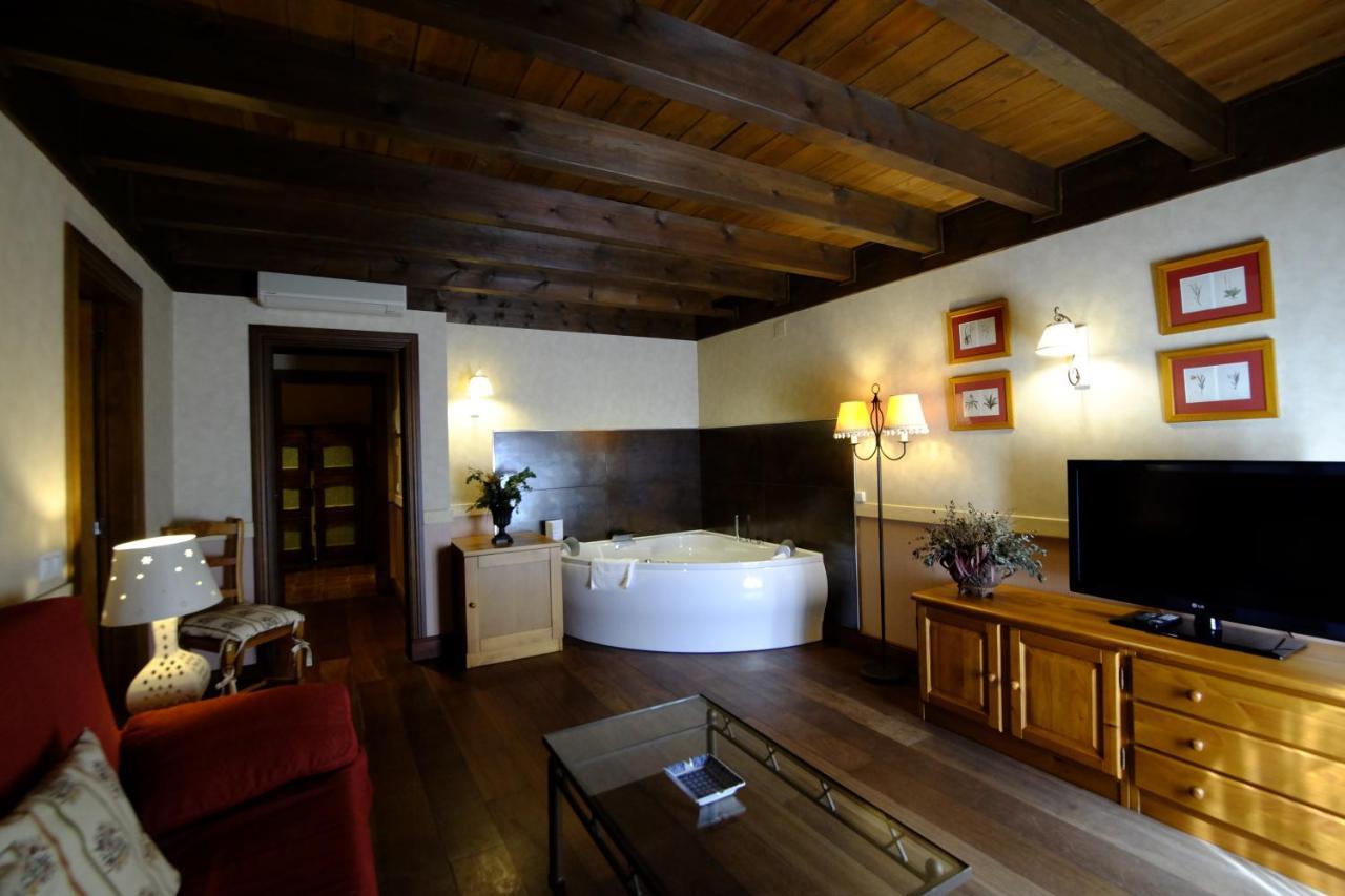 Hotel Pradas Ordesa Broto Exterior photo