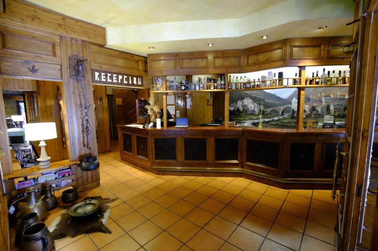 Hotel Pradas Ordesa Broto Exterior photo